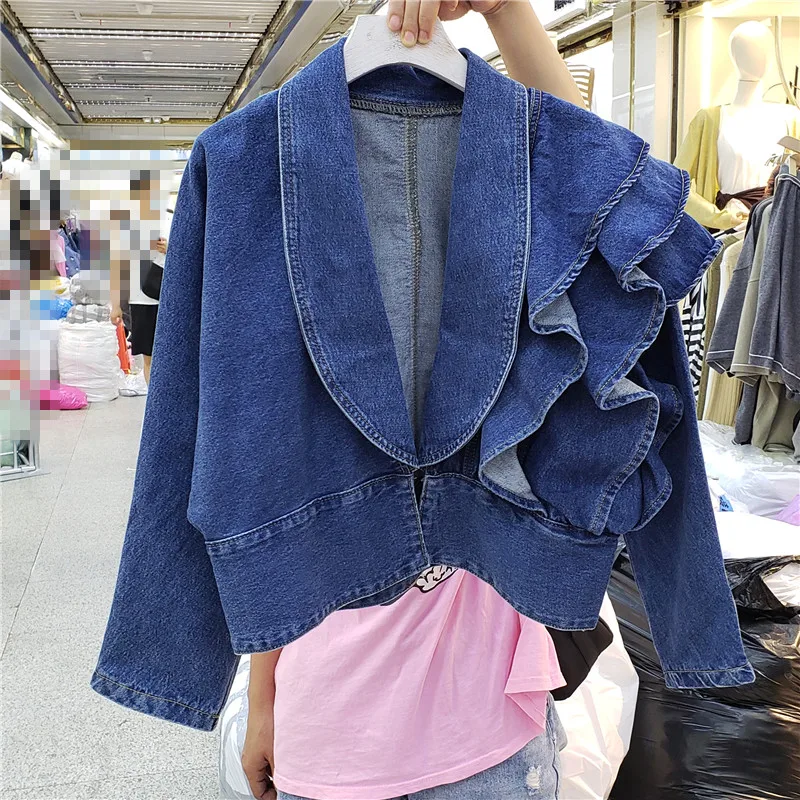 Denim jacket woman 2022 new fashionable V-neck ruffled long-sleeved short denim jacket tide free shipping
Denim jacket woman 2022 new fashionable V-neck ruffled long-sleeved short denim jacket tide free shipping