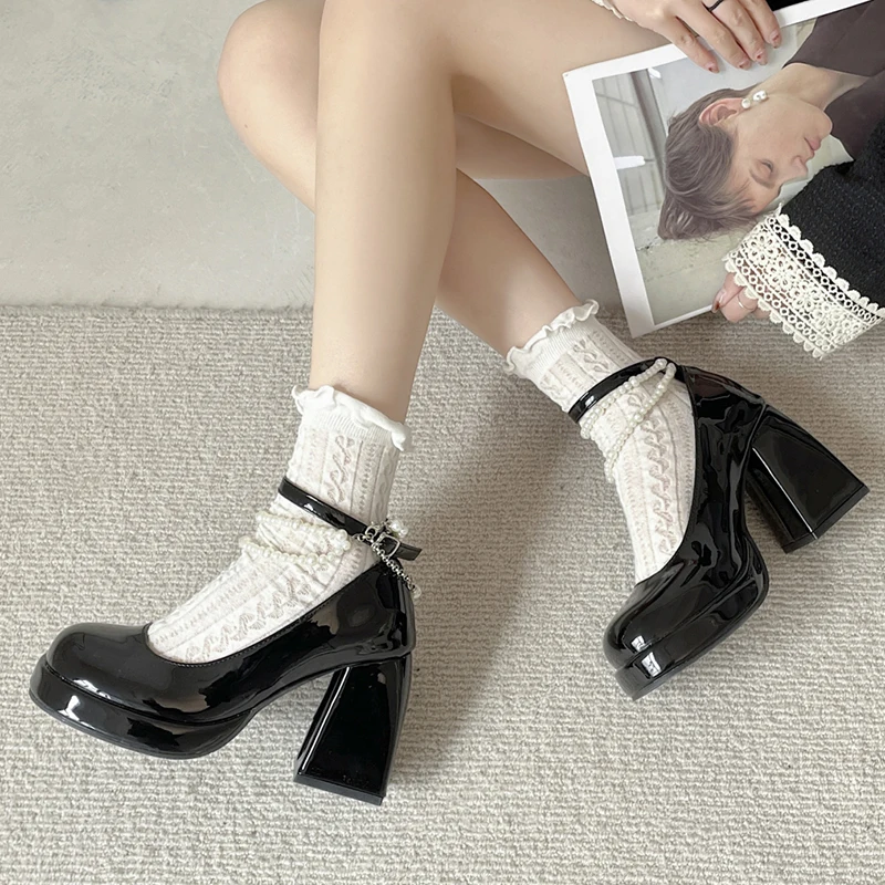 

Vintage High Heels Mary Jane Shoes for Women 2023 Patent Leather Platform Pumps Woman Pearls Chain Thick-Heeled Shoes Female