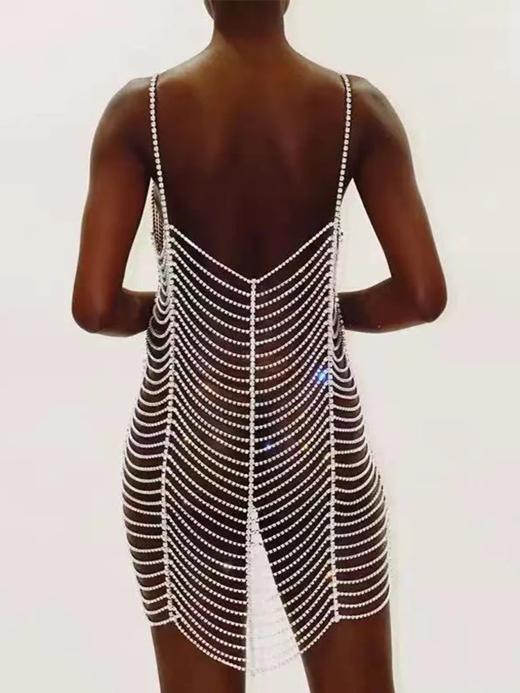 Женское блестящее мини-платье стразы с открытой спиной, сексуальные летние платья без рукавов, с металлической цепочкой и кисточками, 2022
Женское блестящее мини-платье стразы с открытой спиной, сексуальные летние платья без рукавов, с металлической цепочкой и кисточками, 2022