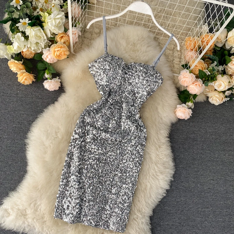 New Women Sexy Club Party Dress Fashion Summer V Neck Bling Sequins Bodycon Dresses Ladies Elegant Spaghetti Strap Mini Dress
New Women Sexy Club Party Dress Fashion Summer V Neck Bling Sequins Bodycon Dresses Ladies Elegant Spaghetti Strap Mini Dress