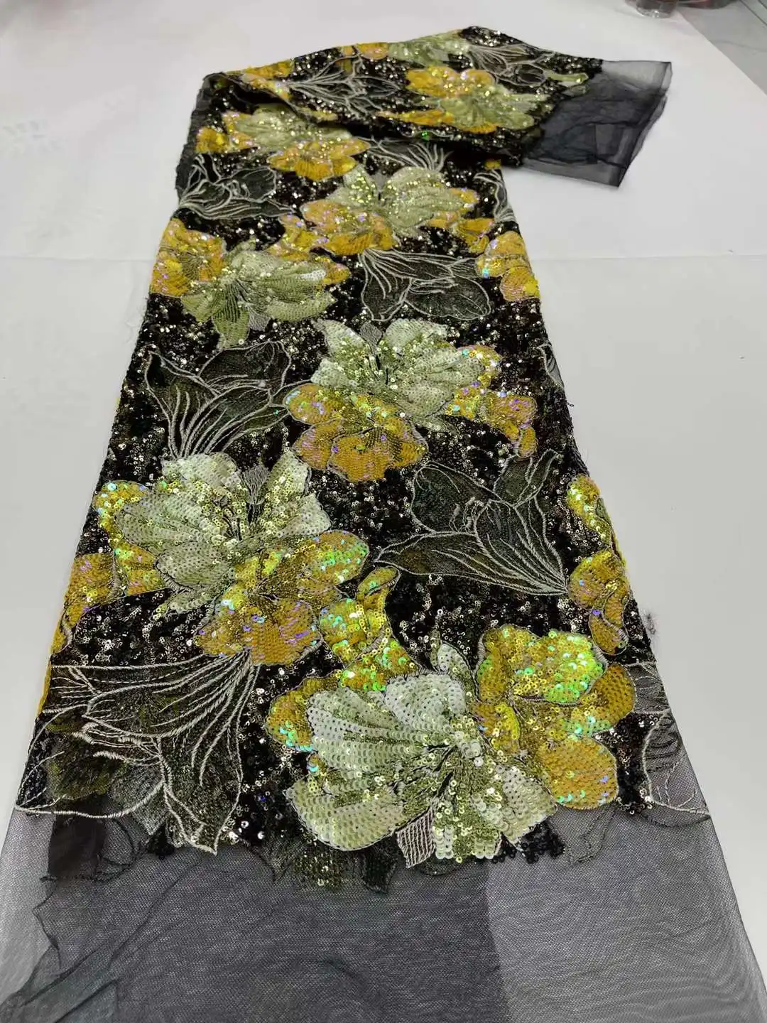 Симпатичный новый дизайн, многоцветные блестки, 3D вышивка, африканская кружевная ткань, французская Тюлевая сетка для вечерних платьев, свадеб
Симпатичный новый дизайн, многоцветные блестки, 3D вышивка, африканская кружевная ткань, французская Тюлевая сетка для вечерних платьев, свадеб