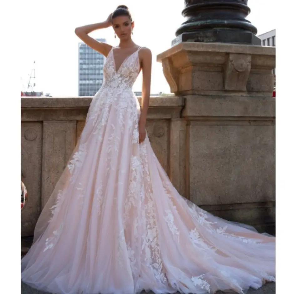 Exquisite V-Neck Wedding Party Dress Lace A-Line Sleeveless Backless Classic Bridal Gown Pretty Court Train Robe Mariée 2023
Exquisite V-Neck Wedding Party Dress Lace A-Line Sleeveless Backless Classic Bridal Gown Pretty Court Train Robe Mariée 2023