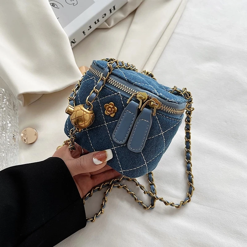 Kawaii Mini Box Quilted Crossbody Messenger Bag for Women 2022 Fashion Cute Luxury Brand Summer Chain Shoulder Side Handbags Pur
Kawaii Mini Box Quilted Crossbody Messenger Bag for Women 2022 Fashion Cute Luxury Brand Summer Chain Shoulder Side Handbags Pur