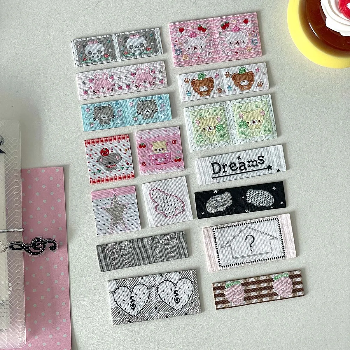 WAKAWAKA тканая этикетка SM030141116
WAKAWAKA тканая этикетка SM030141116