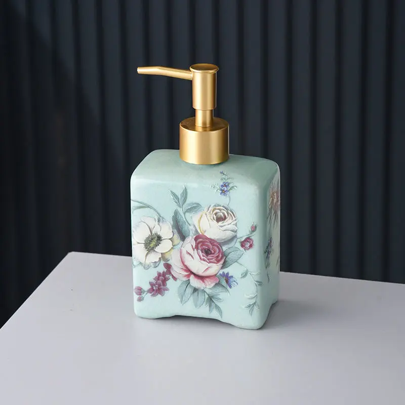 Керамический флакон для мыла с цветами и птицами
Керамический флакон для мыла с цветами и птицами
