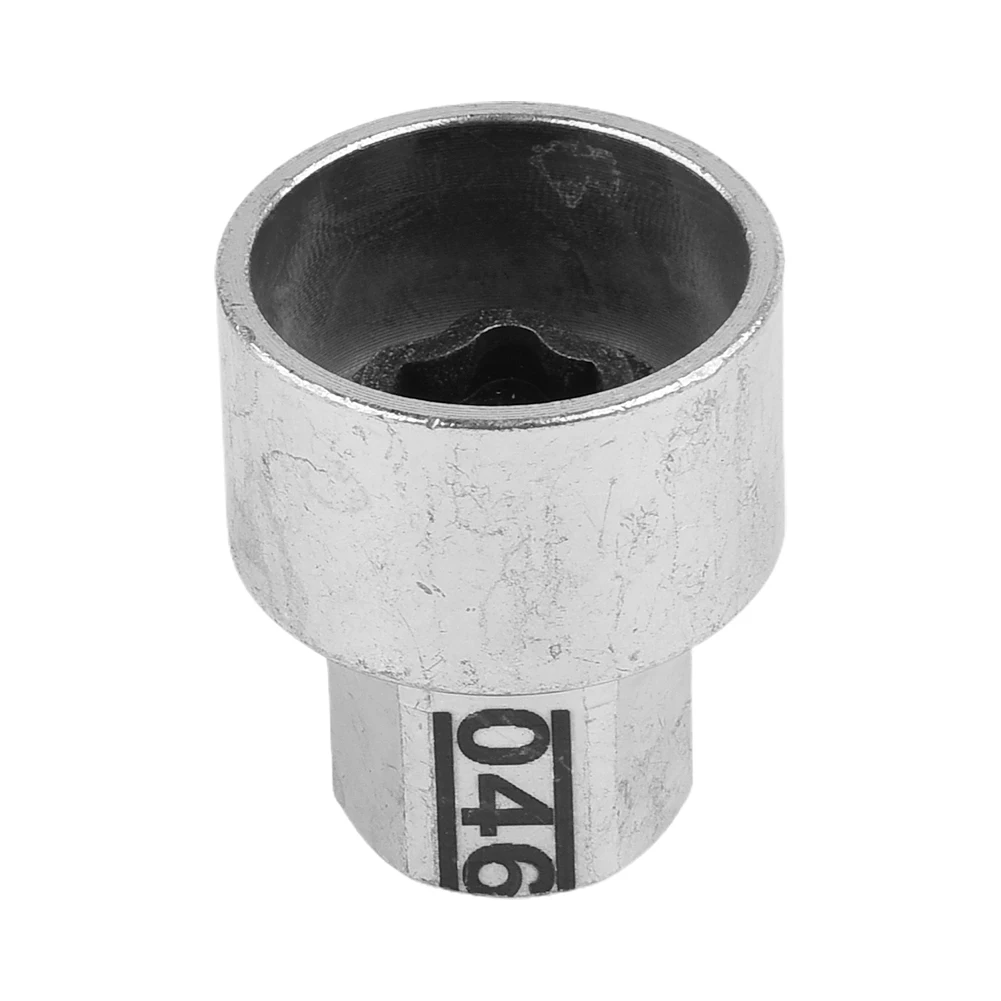 Car Tire Wheel Lock Anti-Theft Screw Lug Nut Bolt #46 Removal Key Socket For BMW 1/3/4/5/6/7 Series F20/F21/F30/F31/F32/F34/F36
Car Tire Wheel Lock Anti-Theft Screw Lug Nut Bolt #46 Removal Key Socket For BMW 1/3/4/5/6/7 Series F20/F21/F30/F31/F32/F34/F36