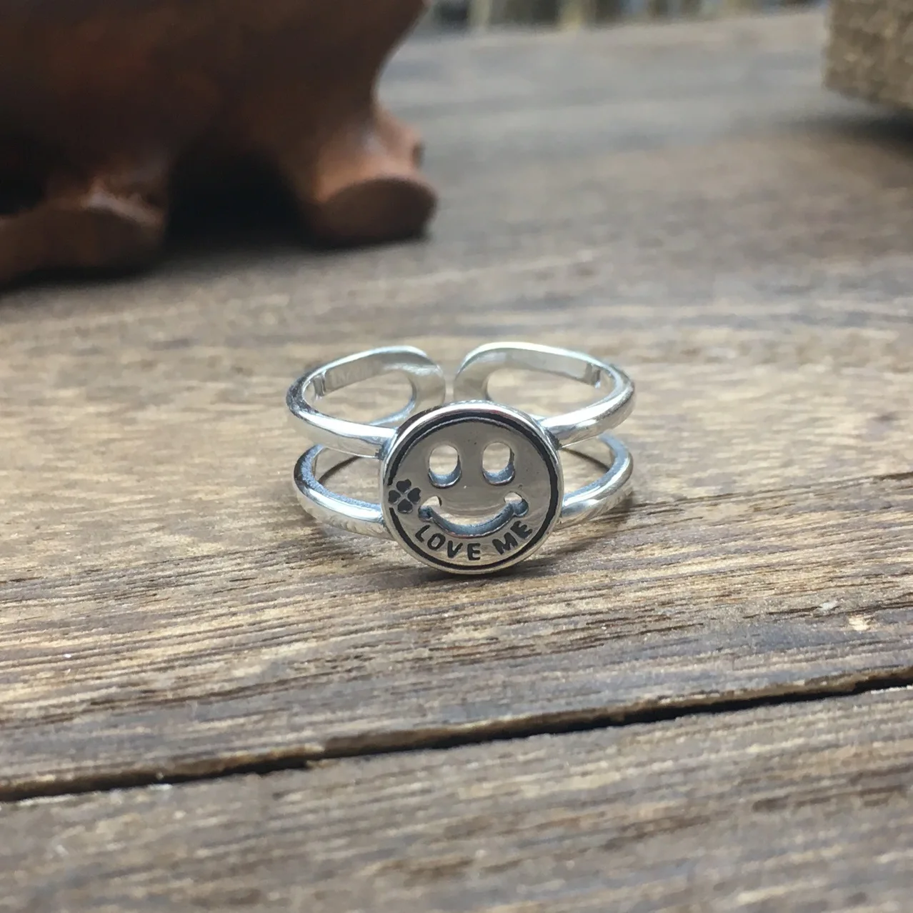 Корейская версия простая маленькая свежая цепочка Открытое кольцо для женщин женское серебряное популярное креативное кольцо со смайликом для студентов