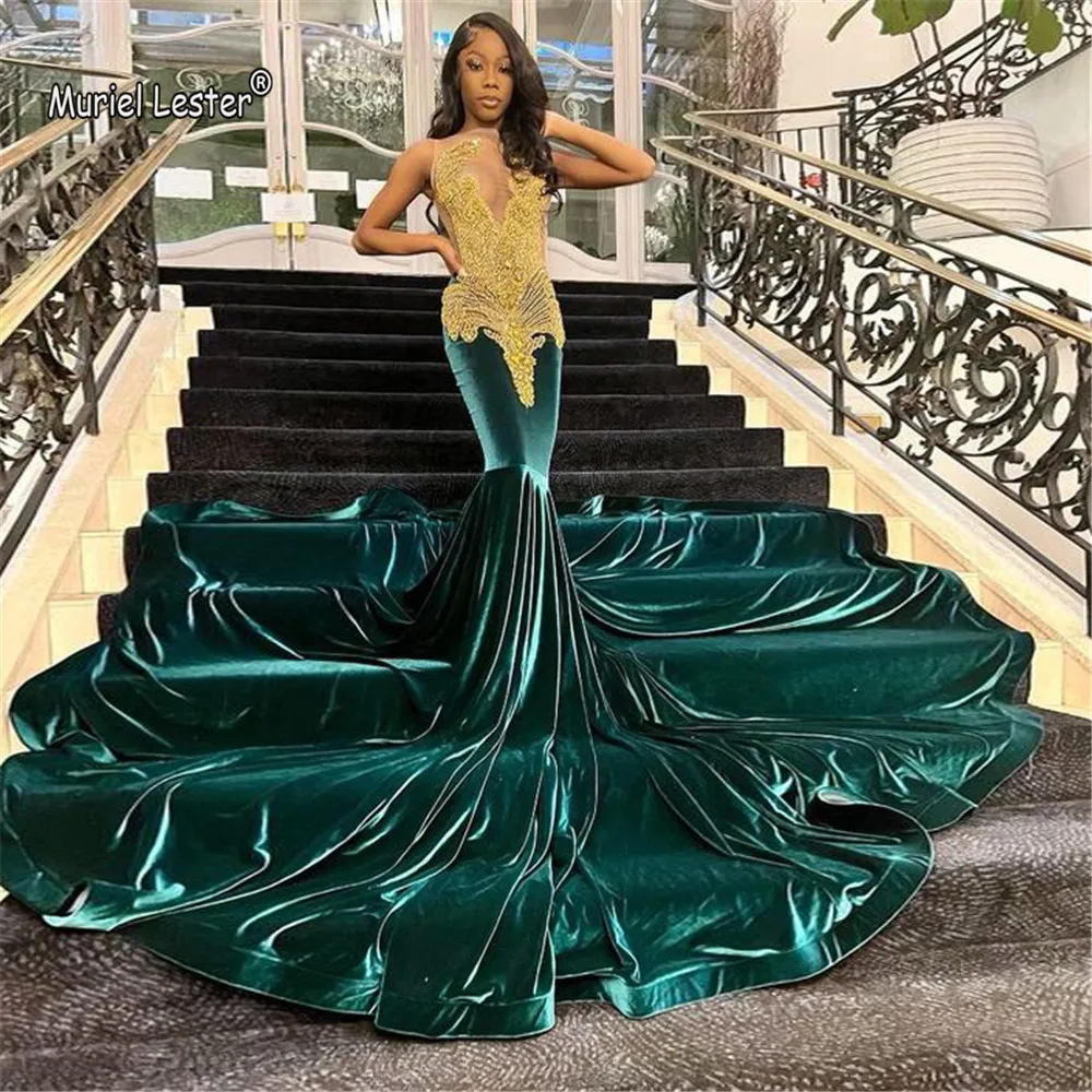African Mermaid Prom Dresses Golden Crystals Beading Green Velvet Formal Evening Party Gowns Women Dinner Clothing Tailor-Made
African Mermaid Prom Dresses Golden Crystals Beading Green Velvet Formal Evening Party Gowns Women Dinner Clothing Tailor-Made