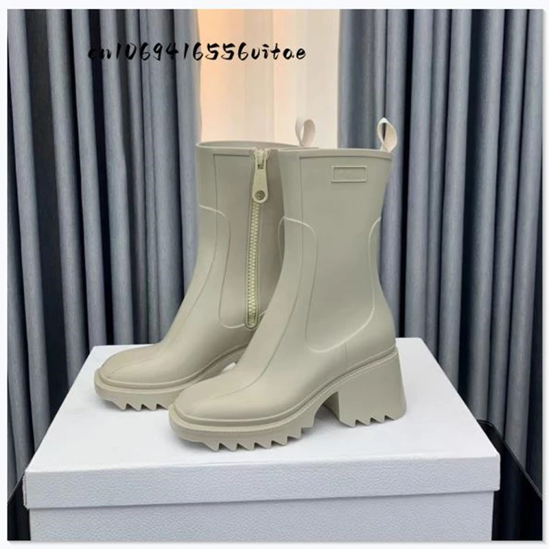 2022 New Women Waterproof Winter Snow Boots Female Fashion Women's Round Head Boots Casual Style Long Boots
2022 New Women Waterproof Winter Snow Boots Female Fashion Women's Round Head Boots Casual Style Long Boots