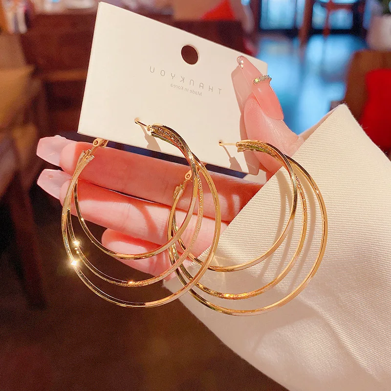 S925 Silver Needle Fashion Exaggerated Multilayer Circle Earrings Female Same Style Plain Circle Personality Earnail Earrings
S925 Silver Needle Fashion Exaggerated Multilayer Circle Earrings Female Same Style Plain Circle Personality Earnail Earrings