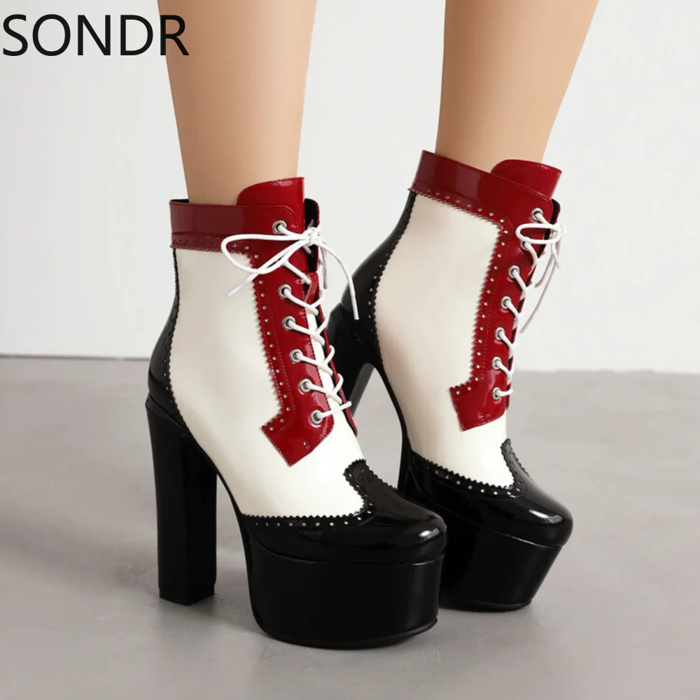 Женские ботильоны на высоком каблуке 14 см, с резьбой 
Женские ботильоны на высоком каблуке 14 см, с резьбой