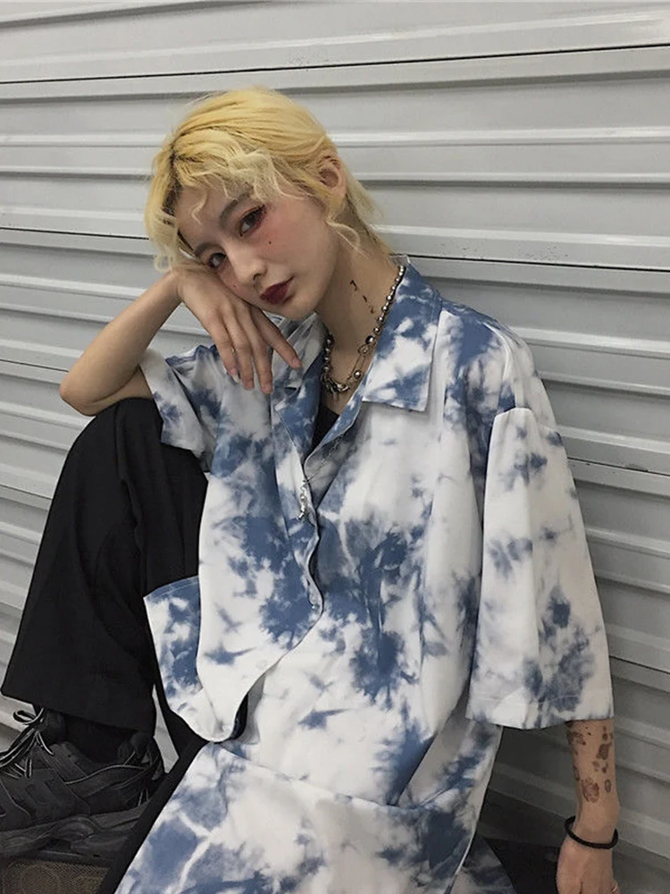 Shirts Women Streetwear Tie Dye Oversized Blouses Female Summer Harajuku Half-Sleeve Shirts Couple Loose Turn-Down Collar Tops
Shirts Women Streetwear Tie Dye Oversized Blouses Female Summer Harajuku Half-Sleeve Shirts Couple Loose Turn-Down Collar Tops