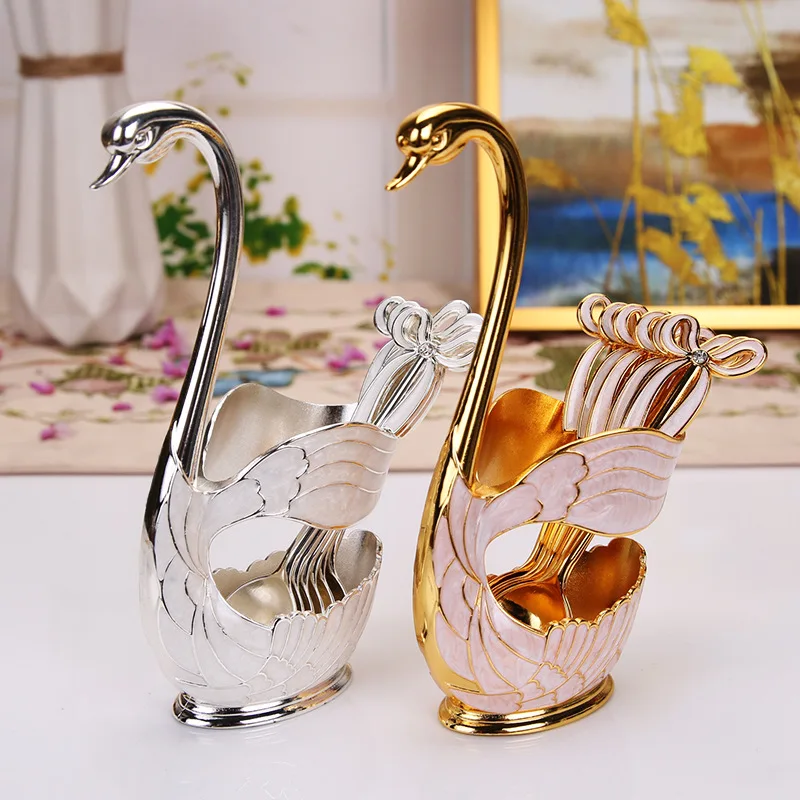 European Style Coffee Spoon Fruit Spoon Fork Set Home Ornaments Fashion Fruit Cute Swan Dessert Spoon Cutlery Dinnerware Set
European Style Coffee Spoon Fruit Spoon Fork Set Home Ornaments Fashion Fruit Cute Swan Dessert Spoon Cutlery Dinnerware Set
