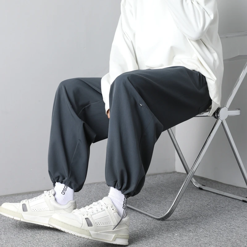 Брюки-карго в Корейском стиле, однотонные широкие уличные джоггеры, мужские брюки цвета хаки в ретро стиле, универсальные штаны с Кулиской в...
Брюки-карго в Корейском стиле, однотонные широкие уличные джоггеры, мужские брюки цвета хаки в ретро стиле, универсальные штаны с Кулиской в...