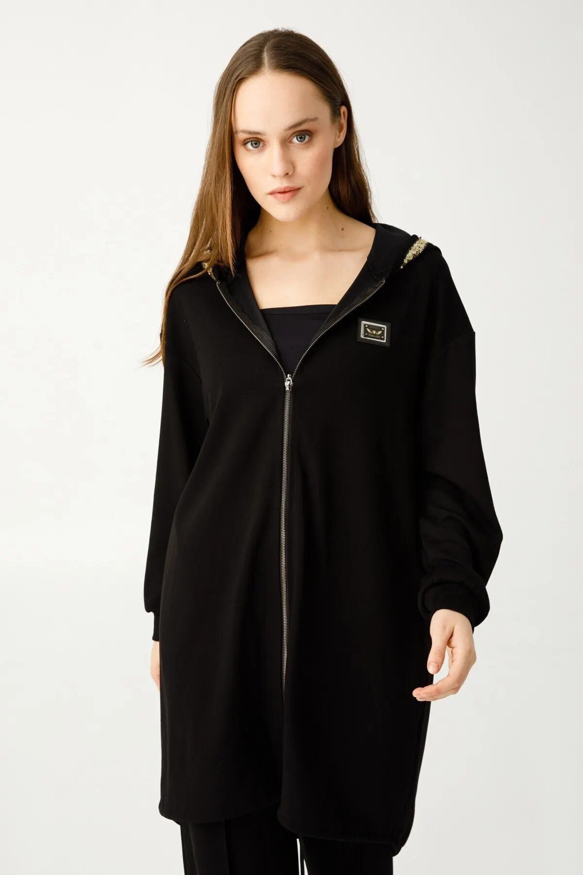 Women's Cardigan New Season Hooded Back embroidery Casual Knitted Quality Fashion Cardigan Sweaters Loose Sweater Jumper
Women's Cardigan New Season Hooded Back embroidery Casual Knitted Quality Fashion Cardigan Sweaters Loose Sweater Jumper