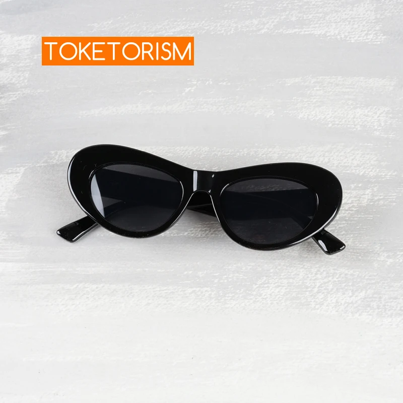 Toketorism Stylish Sun Glasses UV400 For Women Lady's Classic Sunglasses Vintage Eyewear 77089
Toketorism Stylish Sun Glasses UV400 For Women Lady's Classic Sunglasses Vintage Eyewear 77089