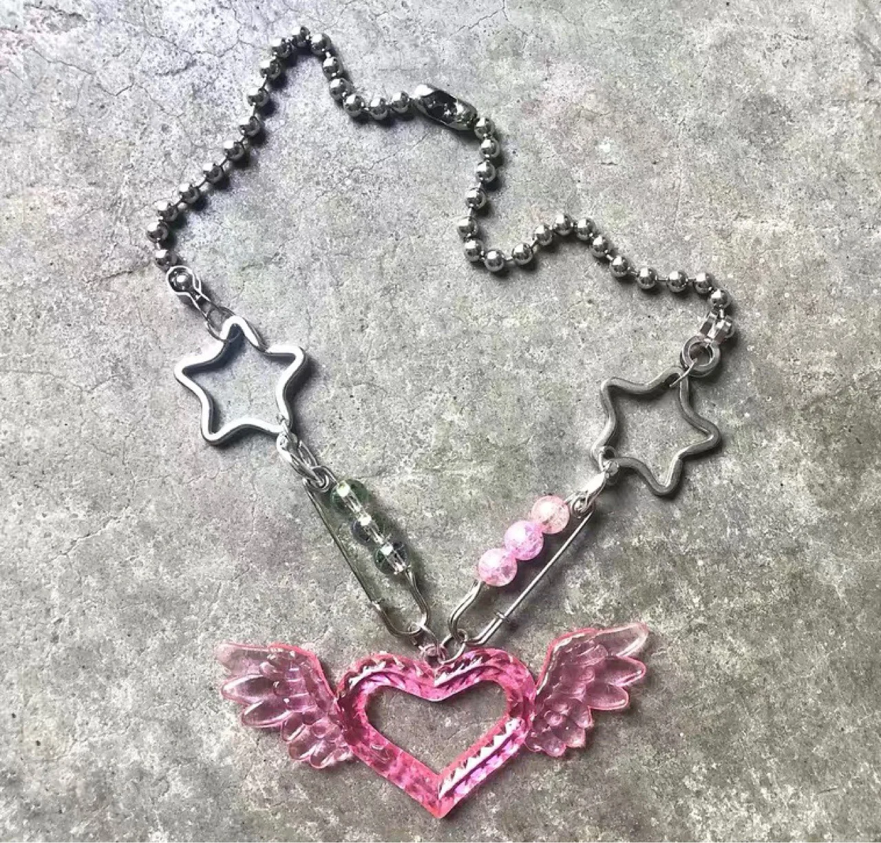 Hip hop Silver Color Round Beaded Chain Exaggerate Necklaces For Women Girls Punk Acrylic Heart Pin Necklaces Female Jewelry
Hip hop Silver Color Round Beaded Chain Exaggerate Necklaces For Women Girls Punk Acrylic Heart Pin Necklaces Female Jewelry
