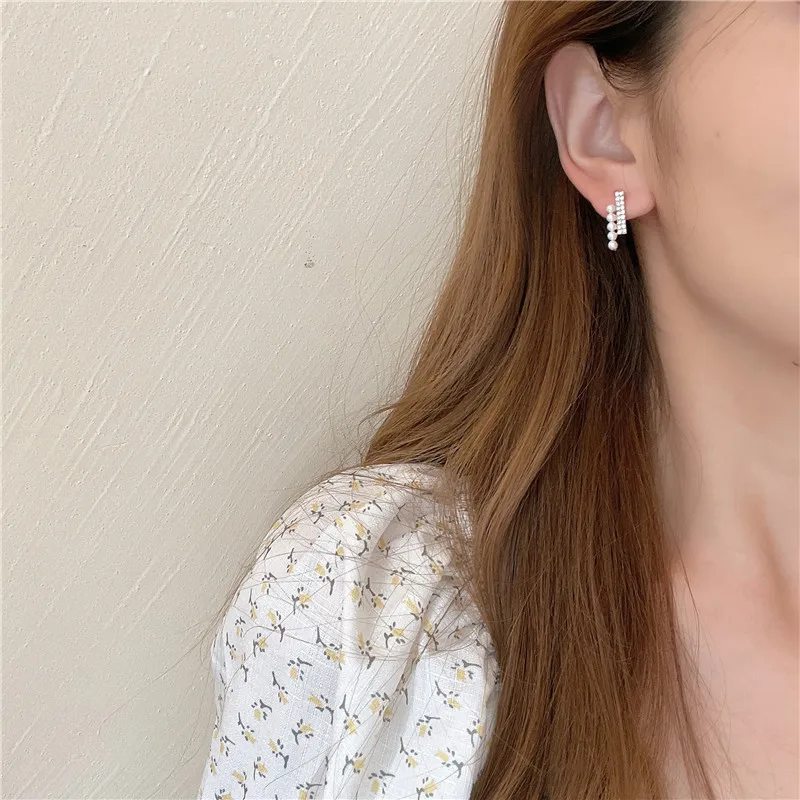 White Pearl zircon Earrings For Women Trendy Shiny Pearls Dangle Earrings Korean Jewelry Girls Party
White Pearl zircon Earrings For Women Trendy Shiny Pearls Dangle Earrings Korean Jewelry Girls Party