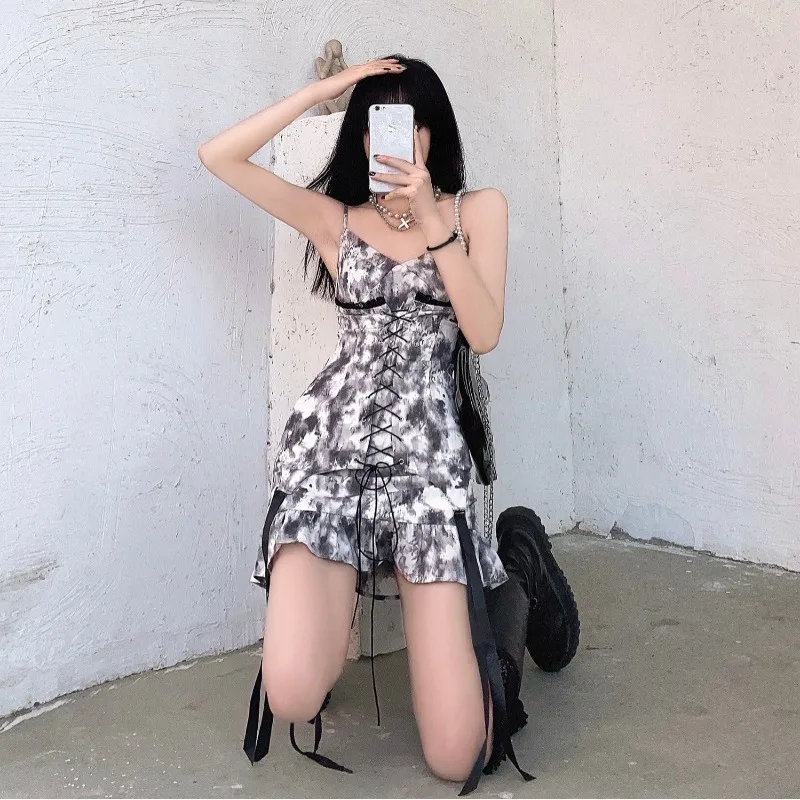 Suspender Dress Women 2022 Summer Dark Harajuku Hot Girl Tie-dye Design Sense Drawstring Spell Slimming Waist Dresses Female
Suspender Dress Women 2022 Summer Dark Harajuku Hot Girl Tie-dye Design Sense Drawstring Spell Slimming Waist Dresses Female