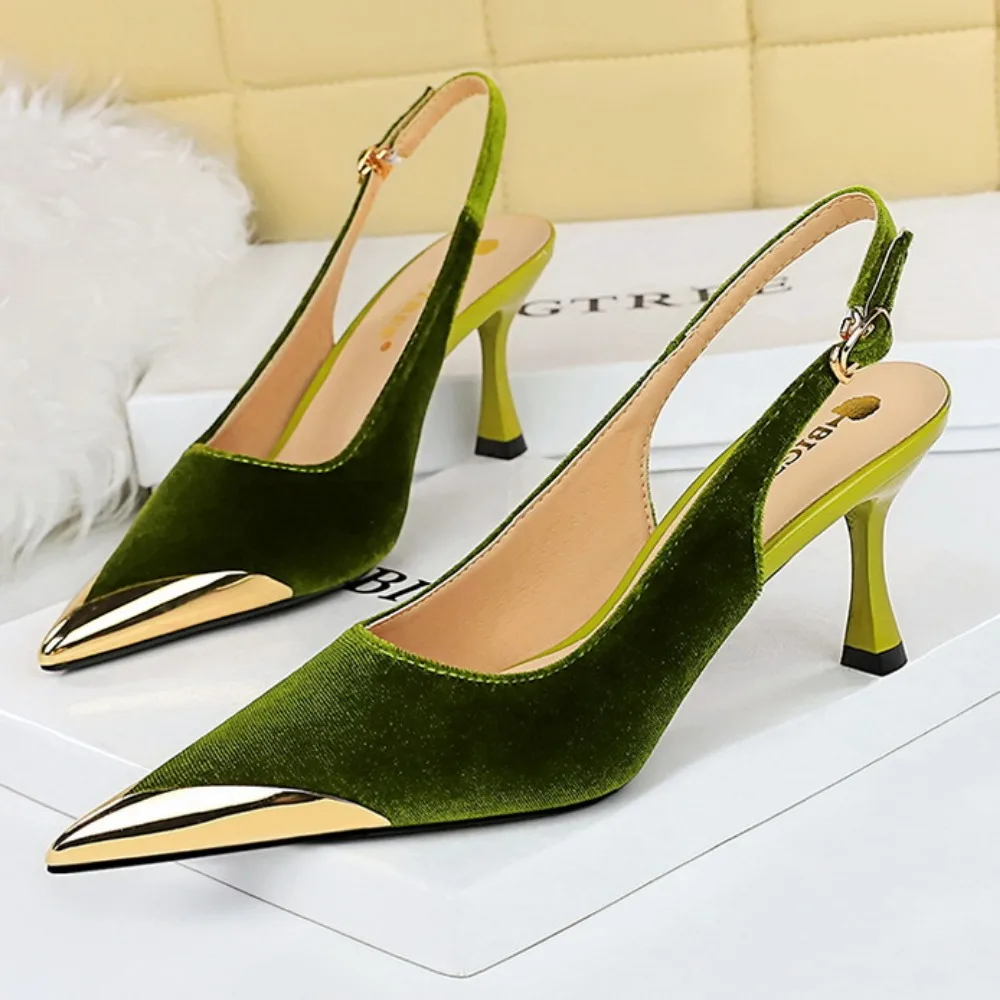 BIGTREE Spring Autumn Elegant Party Shoes Wine Glass High Heel Metal Pointed Hollowed Back Strap Women's Single Shoes
BIGTREE Spring Autumn Elegant Party Shoes Wine Glass High Heel Metal Pointed Hollowed Back Strap Women's Single Shoes