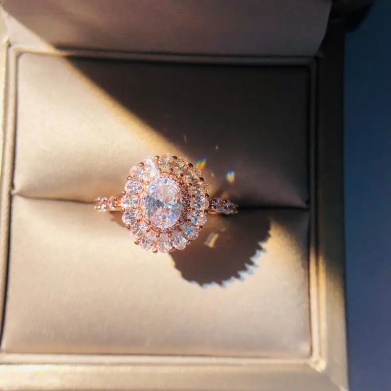 

HOYON 18K Rose Gold Color Natural 3 Carat Imitation Moissanite Women's Ring New Oval Zircon Princess Ring Anillos De Jewelry