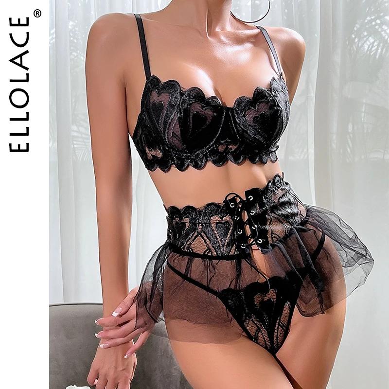 Ellolace Heart Embroidery Lingerie Lace See Thorugh Sensual Romantic Underwear Ruffle Garter Exotic Custome Sexy Support Bra Set
Ellolace Heart Embroidery Lingerie Lace See Thorugh Sensual Romantic Underwear Ruffle Garter Exotic Custome Sexy Support Bra Set