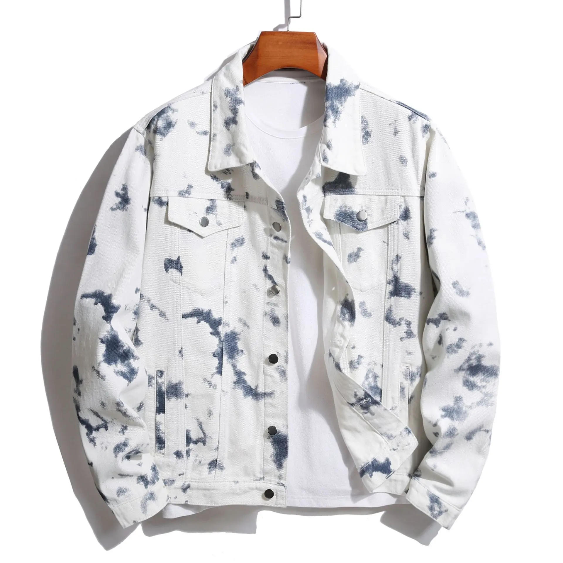 2022 Men's Camouflage Printed Denim Jacket Youth Spring and Autumn New Casual Denim Jacket
2022 Men's Camouflage Printed Denim Jacket Youth Spring and Autumn New Casual Denim Jacket