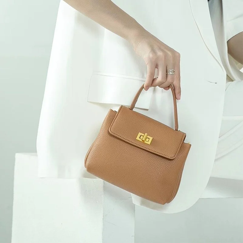 Роскошная Высококачественная Подлинная брендовая Высококачественная модная новинка 2023, женская кожаная мини-сумка через плечо того с фран...
Роскошная Высококачественная Подлинная брендовая Высококачественная модная новинка 2023, женская кожаная мини-сумка через плечо того с фран...