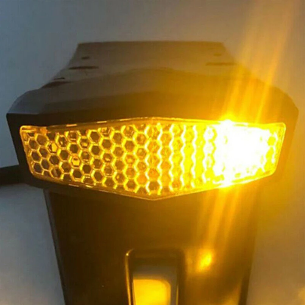 High quality Practical LED tail light 5 in 1 Accessories Integrated Lighting Motorcycle Turn Signals Universal 12V Brake
High quality Practical LED tail light 5 in 1 Accessories Integrated Lighting Motorcycle Turn Signals Universal 12V Brake