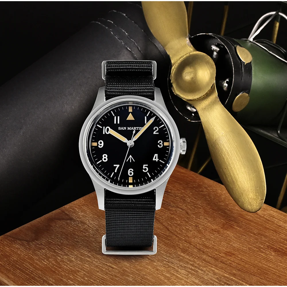 San Martin 36mm Men Pilot Watch VH31 Mechaquartz Movement Sweep Second Quartz Series Simple Style Nylon Strap 10 Bar Luminous
San Martin 36mm Men Pilot Watch VH31 Mechaquartz Movement Sweep Second Quartz Series Simple Style Nylon Strap 10 Bar Luminous