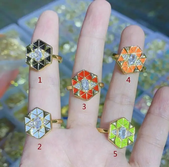 1 шт. шестигранные Эмалированные кольца циркониевые ювелирные кольца многослойные металлические аксессуары ювелирные изделия для женщин регулируемые штабелируемые df34s
1 шт. шестигранные Эмалированные кольца циркониевые ювелирные кольца многослойные металлические аксессуары ювелирные изделия для женщин регулируемые штабелируемые df34s
