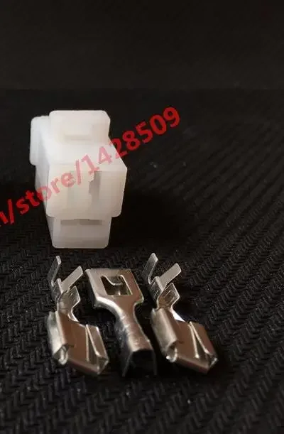 Разъемы Sumitomo 6110-4533 3-контактные для зарядного устройства авто
Разъемы Sumitomo 6110-4533 3-контактные для зарядного устройства авто