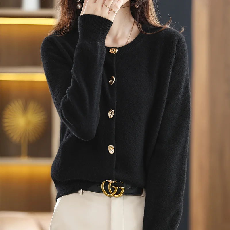 Однотонный вязаный кардиган на весну и осень, модный свитер из 100% чистой шерсти с круглым вырезом, свободные Универсальные высококачественные женские топы
Однотонный вязаный кардиган на весну и осень, модный свитер из 100% чистой шерсти с круглым вырезом, свободные Универсальные высококачественные женские топы