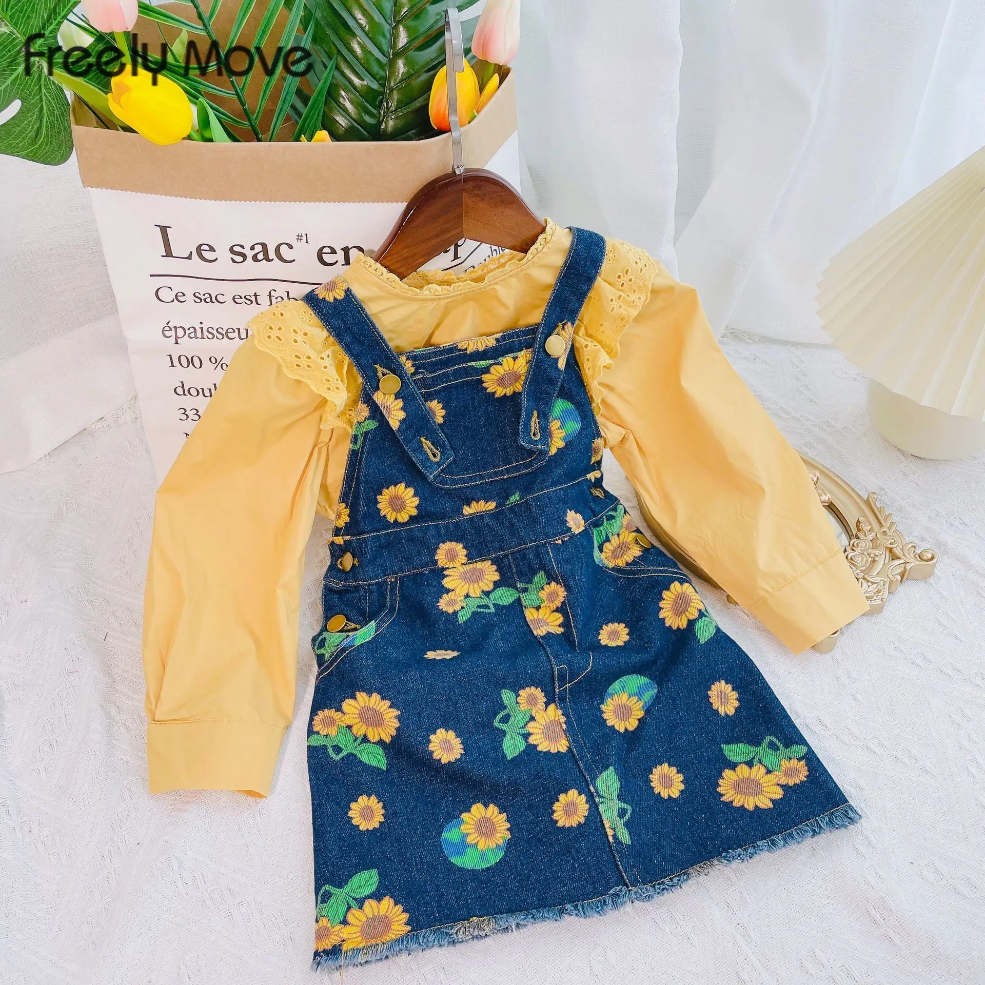 Freely Move 2022 Girls Dresses Denim Overalls Girl Skirtall Jumper Daisy Girls Pinafore Dress Toddler Girl Spring Clothes
Freely Move 2022 Girls Dresses Denim Overalls Girl Skirtall Jumper Daisy Girls Pinafore Dress Toddler Girl Spring Clothes