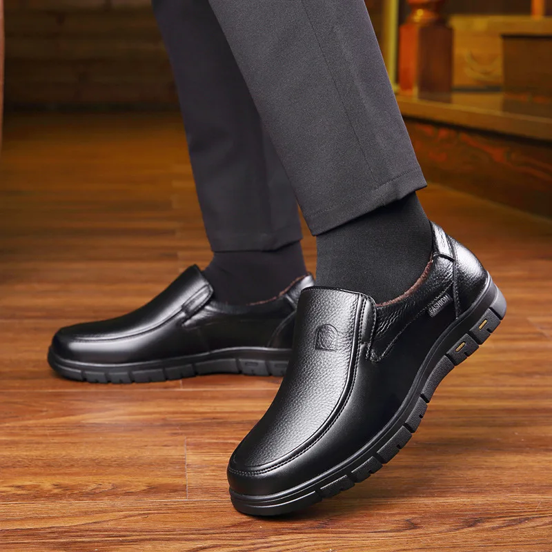 Cotton shoes men's shoes Winter leather formal casual plus fluffy warm medium two cotton leather shoes for men
Cotton shoes men's shoes Winter leather formal casual plus fluffy warm medium two cotton leather shoes for men