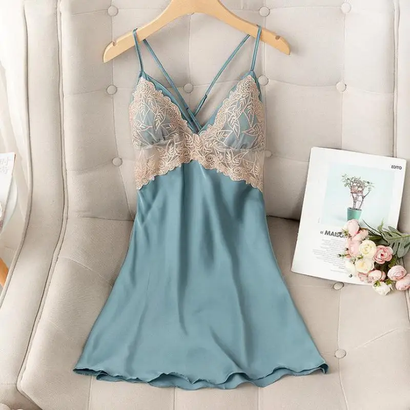 Халат Кружевной Женский, пикантная Ночная сорочка, летнее нижнее белье, ночная рубашка с открытой спиной, на бретелях, домашняя атласная одежда для сна
Халат Кружевной Женский, пикантная Ночная сорочка, летнее нижнее белье, ночная рубашка с открытой спиной, на бретелях, домашняя атласная одежда для сна