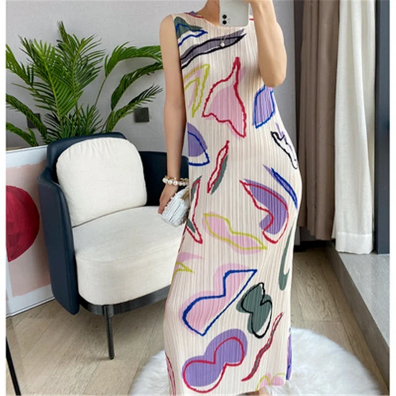 2021 Summer Pleated Print Dress O-neck Loose Vest Dress Fashion Simple Temperament Pleated Dress Slim Sleeveless Hip Dress New
2021 Summer Pleated Print Dress O-neck Loose Vest Dress Fashion Simple Temperament Pleated Dress Slim Sleeveless Hip Dress New