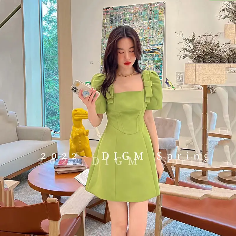 Women 2022 Summer French Retro Square Collar Mini Dress Female Solid A-line Dresses Ladies Loose Short Sleeve Vestidos O146
Women 2022 Summer French Retro Square Collar Mini Dress Female Solid A-line Dresses Ladies Loose Short Sleeve Vestidos O146