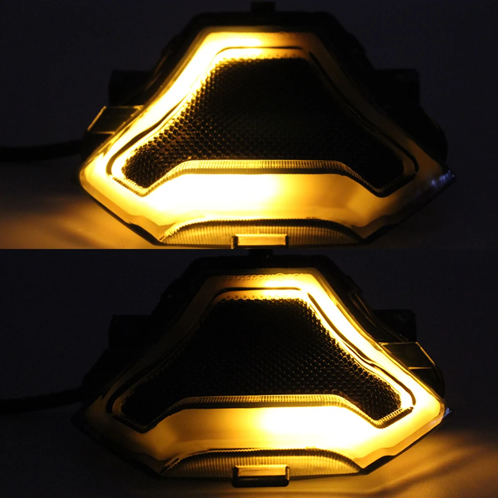 Motorcycle Taillight Turn Signal LED Warning Brake Light Sequential Flowing Light For Yamaha YZR R3 R25 Y15ZR MT07 FZ07 LC150
Motorcycle Taillight Turn Signal LED Warning Brake Light Sequential Flowing Light For Yamaha YZR R3 R25 Y15ZR MT07 FZ07 LC150