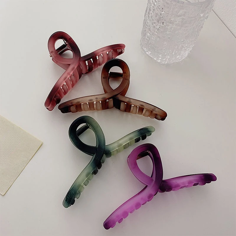 Fog Surface Gradient Hair Clips for Hair Clip Streamer Shark Accessories Girls Women Accessory New Headwear Apparel
Fog Surface Gradient Hair Clips for Hair Clip Streamer Shark Accessories Girls Women Accessory New Headwear Apparel