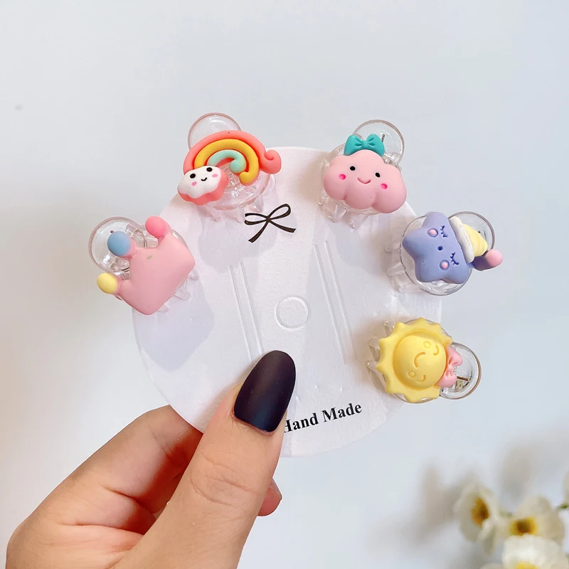 Girl Fruit Cartoon Clip Broken Hair Cute Rainbow Crown Small Bangs Korean Headdress Mini Shark Set
Girl Fruit Cartoon Clip Broken Hair Cute Rainbow Crown Small Bangs Korean Headdress Mini Shark Set