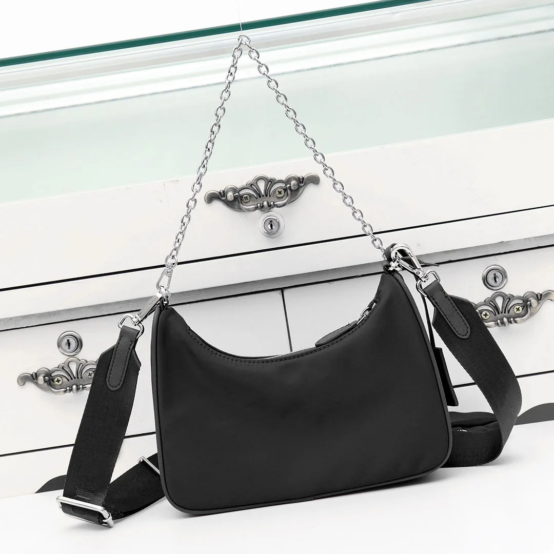 Luxury Designer Famous Brand Bags High Quality Women Handbags Fashion Shoulder Nylon Hobo PD01
Luxury Designer Famous Brand Bags High Quality Women Handbags Fashion Shoulder Nylon Hobo PD01