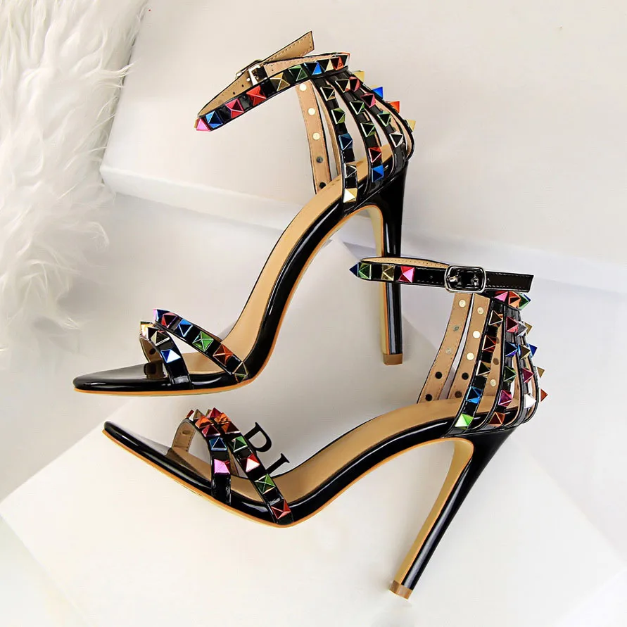 Women Hollow High Heels Rivets Studded Sandals Lady Sandles Stiletto Gladiator Pumps Stripper Summer Platform Rome Shoes
Women Hollow High Heels Rivets Studded Sandals Lady Sandles Stiletto Gladiator Pumps Stripper Summer Platform Rome Shoes