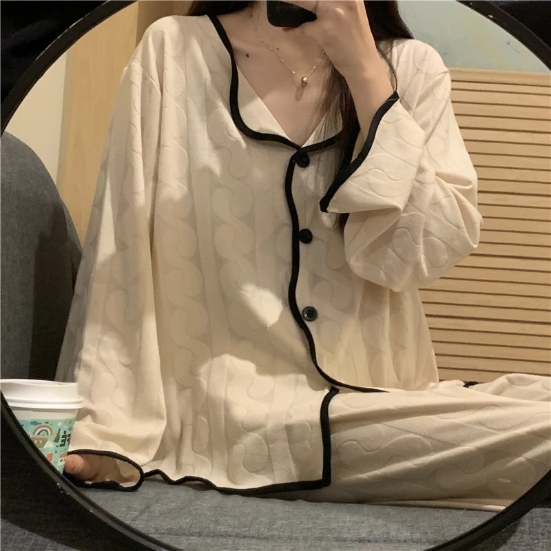Milk Silk Pajamas Women's Suit Ladies Thin Two-piece Long-sleeved Pajamas Home Clothing Fashion Cute Student Pajamas Robe Sets
Milk Silk Pajamas Women's Suit Ladies Thin Two-piece Long-sleeved Pajamas Home Clothing Fashion Cute Student Pajamas Robe Sets