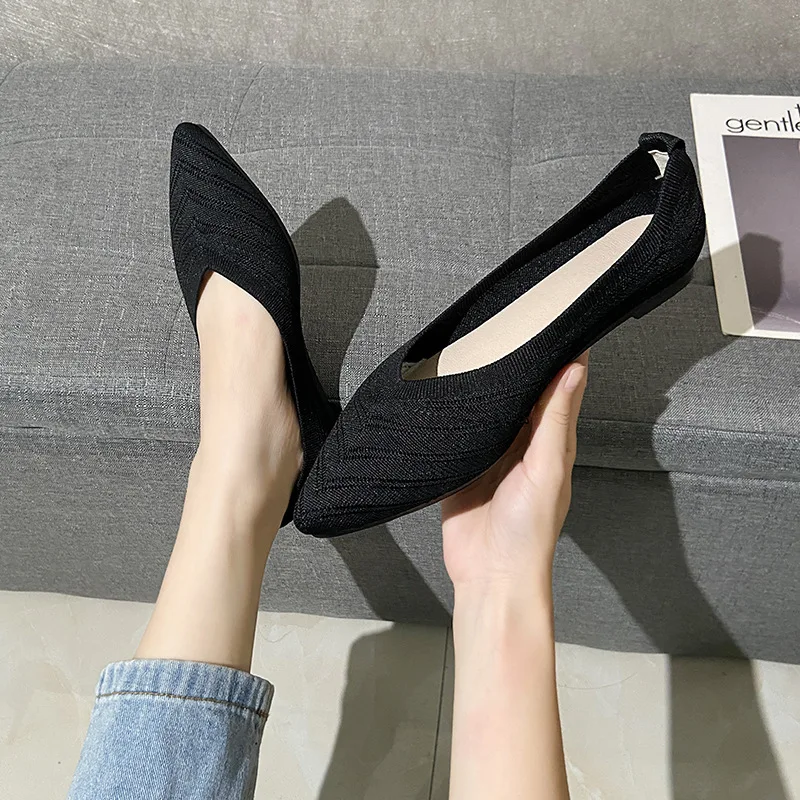 New Women's Casual Shoes Fashion Mesh Breathable Shallow Mouth Flats Pointed Toe Soft Sole Comfortable Loafers Sapatos Casuais
New Women's Casual Shoes Fashion Mesh Breathable Shallow Mouth Flats Pointed Toe Soft Sole Comfortable Loafers Sapatos Casuais