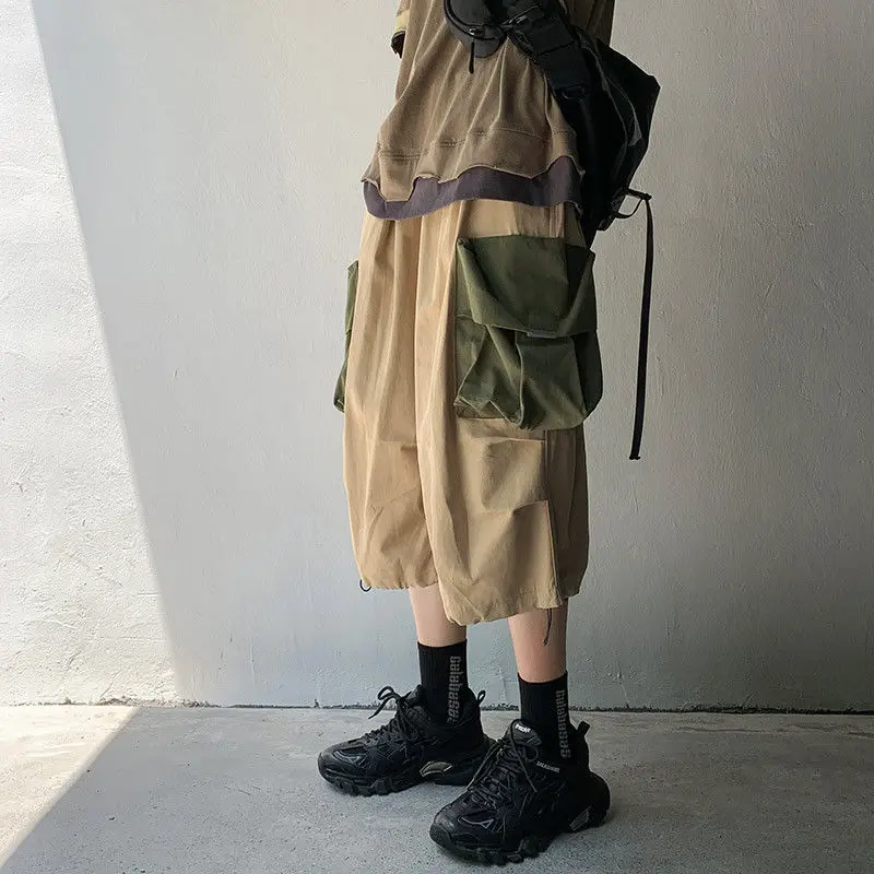 2022SS New Cropped Pants for Men Wide-leg Workwear Outer Wear Shorts Unisex Korean Personality Drawstring Leggings Streetwear 
2022SS New Cropped Pants for Men Wide-leg Workwear Outer Wear Shorts Unisex Korean Personality Drawstring Leggings Streetwear