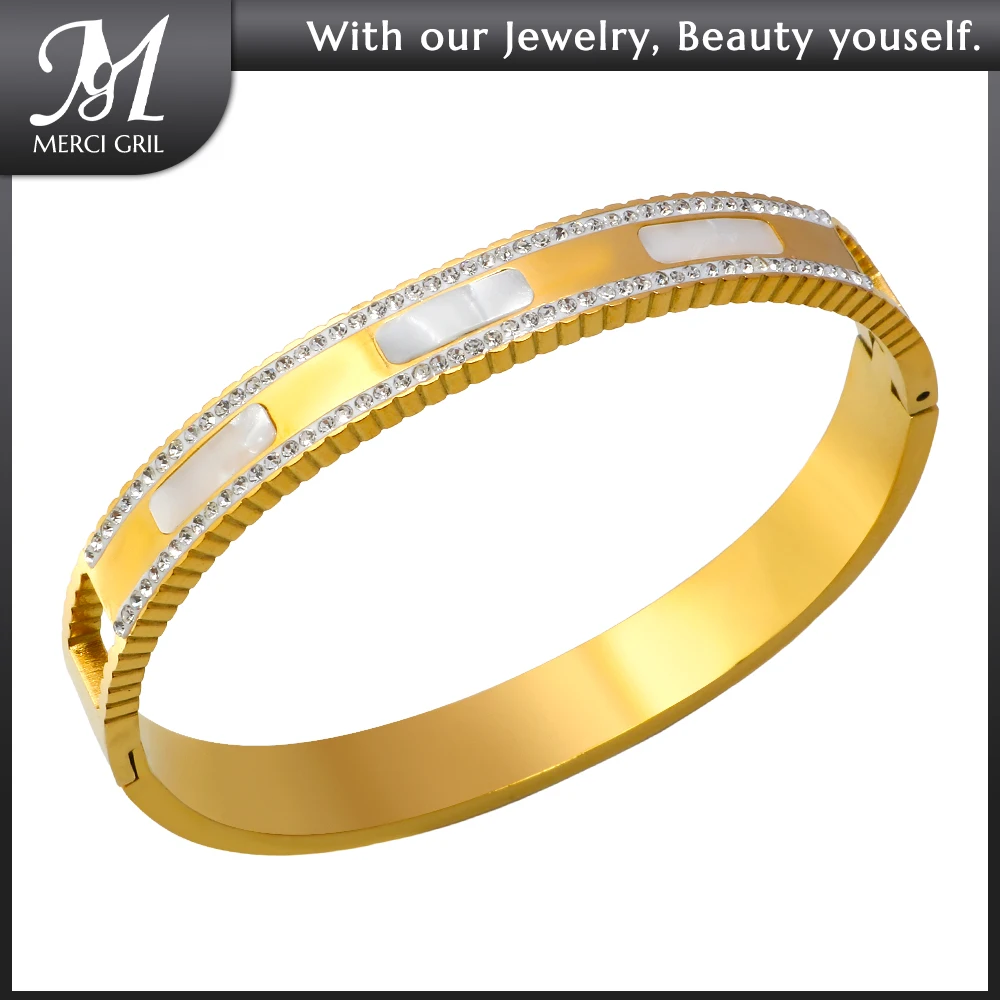 Light Luxury Designer Exquisite Geometric Bracelet for Women Cubic Zirconia Inlaid White Shell Bangle Wedding Lover Bracelet
Light Luxury Designer Exquisite Geometric Bracelet for Women Cubic Zirconia Inlaid White Shell Bangle Wedding Lover Bracelet