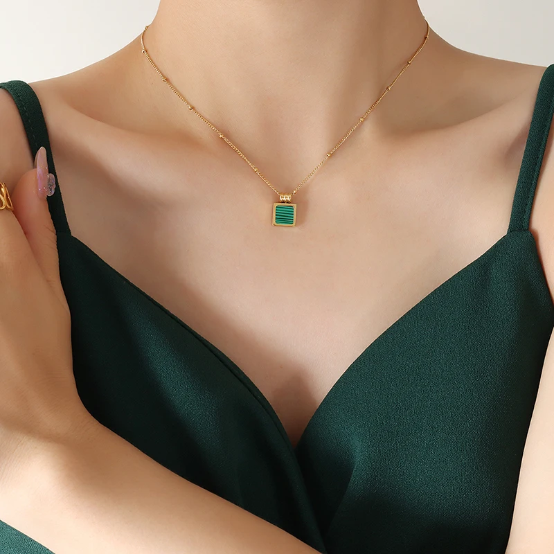 Malachite Square Geometric Pendant Necklace Ladies Stainless Steel Pendant Necklace Ladies Choker Jewelry Gift 
Malachite Square Geometric Pendant Necklace Ladies Stainless Steel Pendant Necklace Ladies Choker Jewelry Gift