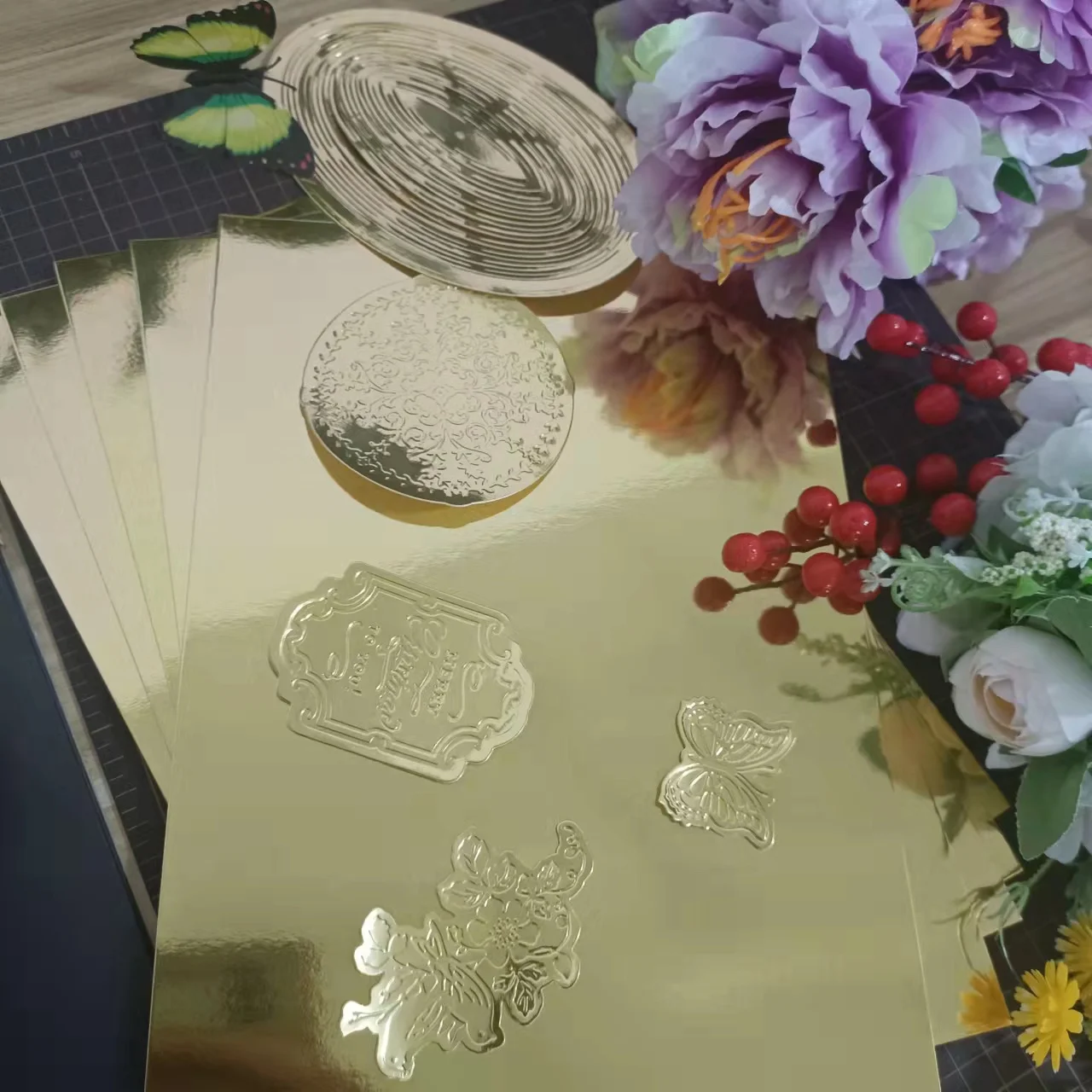 2022 Brand New Explosive Product 6 Pieces 250gms A4 20cmx30cm, Single -sided Gold Cut Paper for Cutting Dies Matte Foil Card
2022 Brand New Explosive Product 6 Pieces 250gms A4 20cmx30cm, Single -sided Gold Cut Paper for Cutting Dies Matte Foil Card