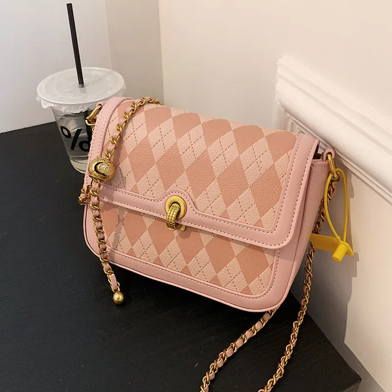 Popular Women's Bag 2022 Summer New Lingge Versatile Messenger Chain Small Square Bag Purses and Handbags HIgh Quality
Popular Women's Bag 2022 Summer New Lingge Versatile Messenger Chain Small Square Bag Purses and Handbags HIgh Quality